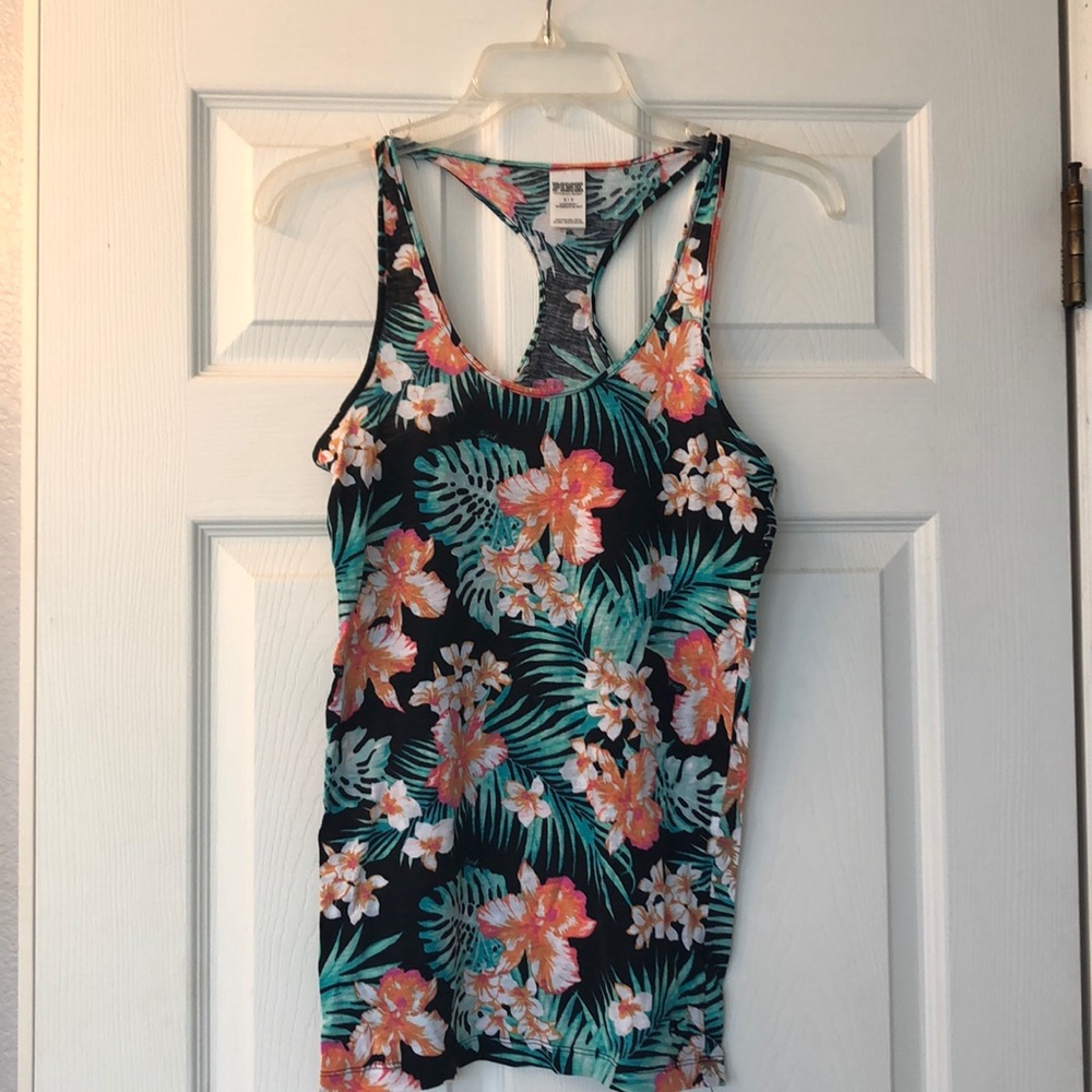 VS pink tank size small